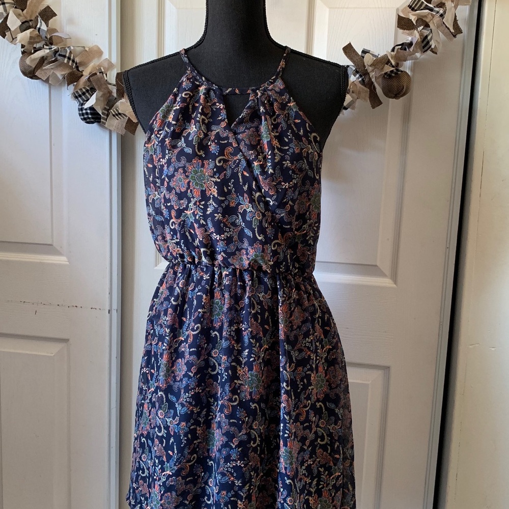 SIENNA DRESS - Picture 2 of 6